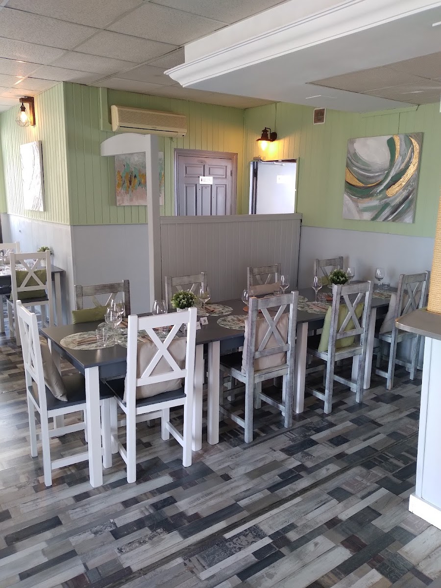 T&A'S Restobar Photo 6