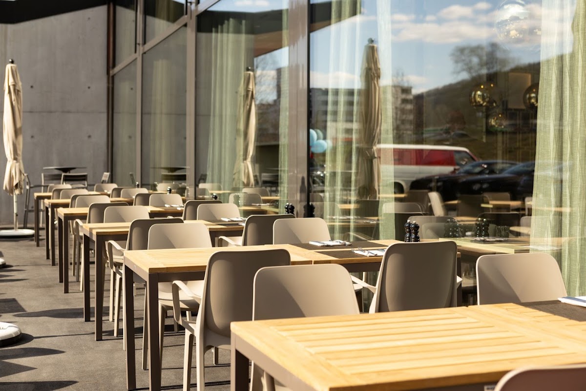 Limmig Restaurant | Bar | Lounge