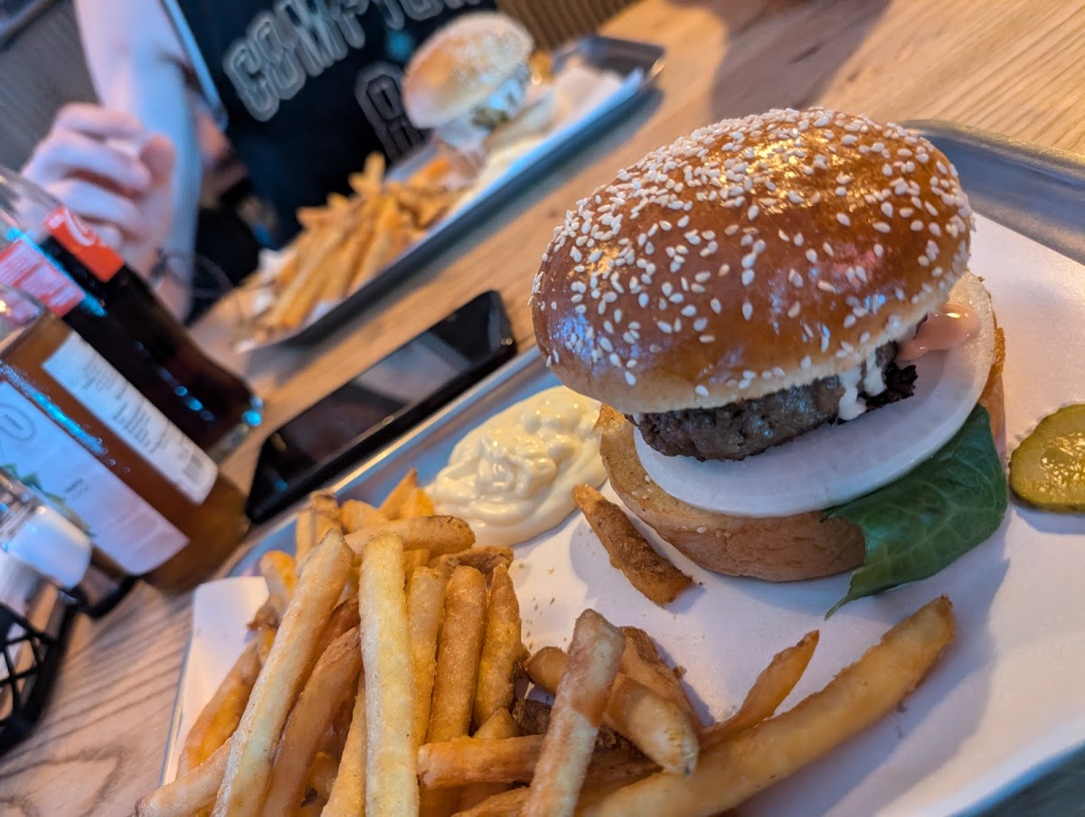 Patties & Berries - Burger Restaurant - Moers Photo 9