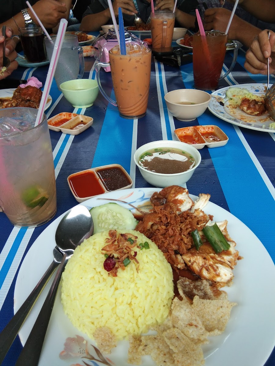 Nasi Ayam Pandan & Sup Photo 5