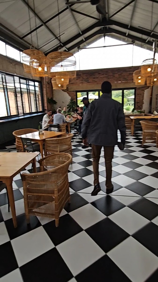 Midlands Fable Taproom Photo 2