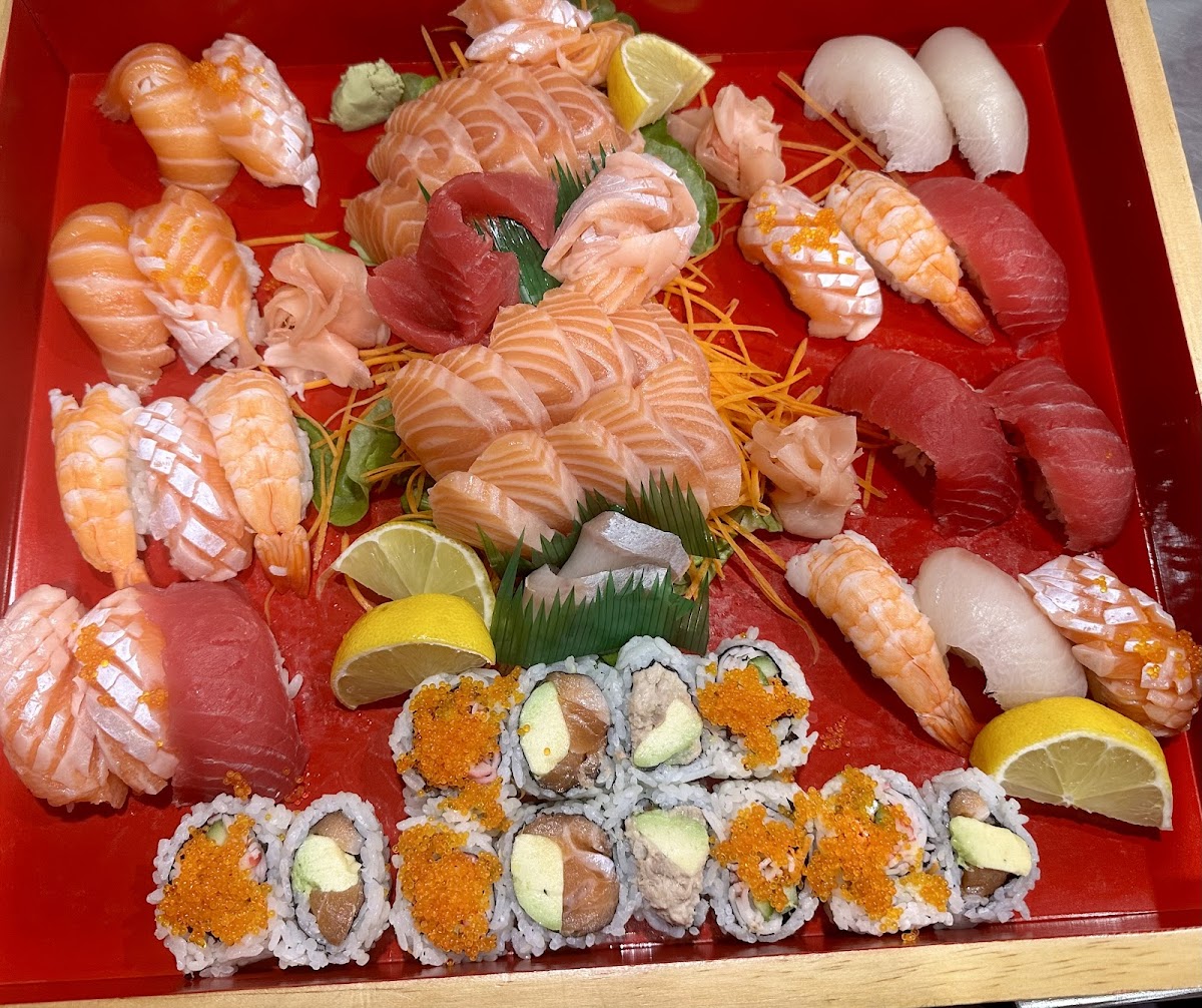 Minami Sushi (Sakura Fresh Sushi) Photo 3