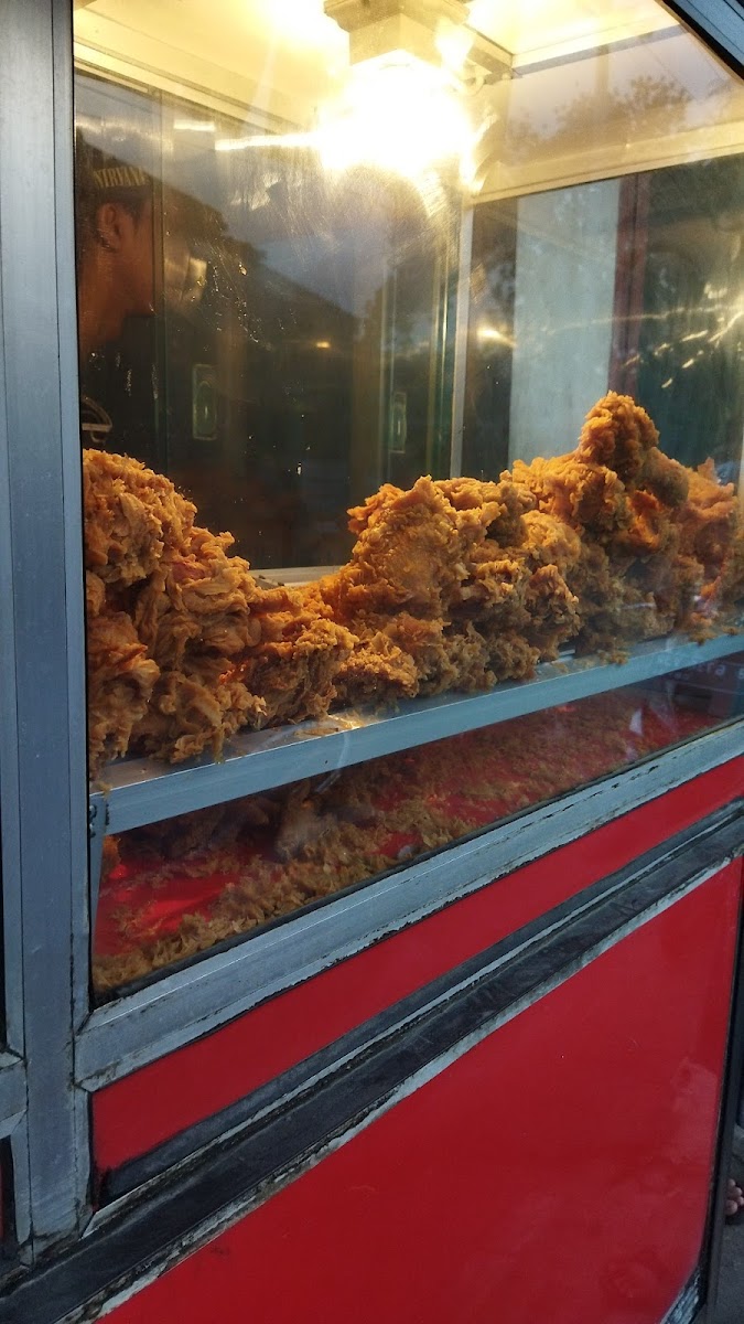 Reno Chicken Photo 3