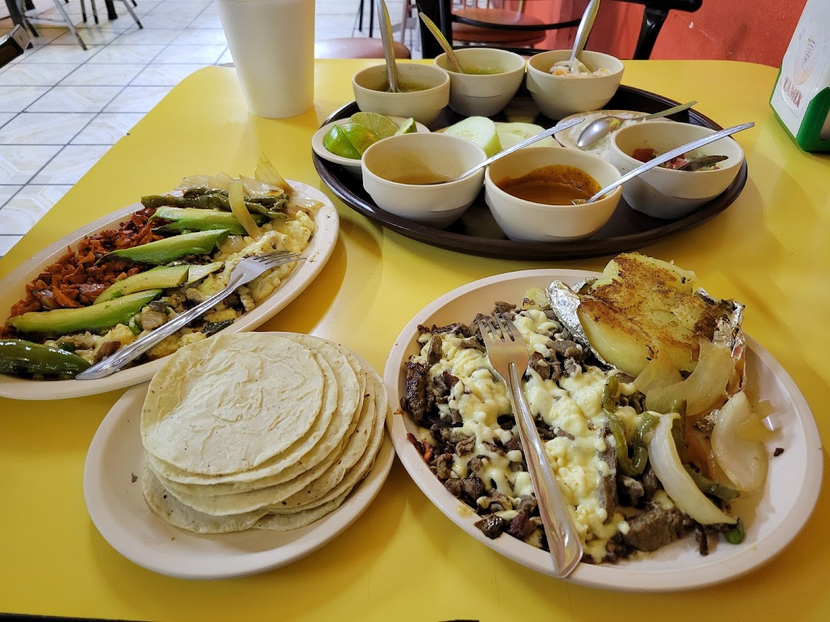 TAQUERIA TAMIX Photo 3