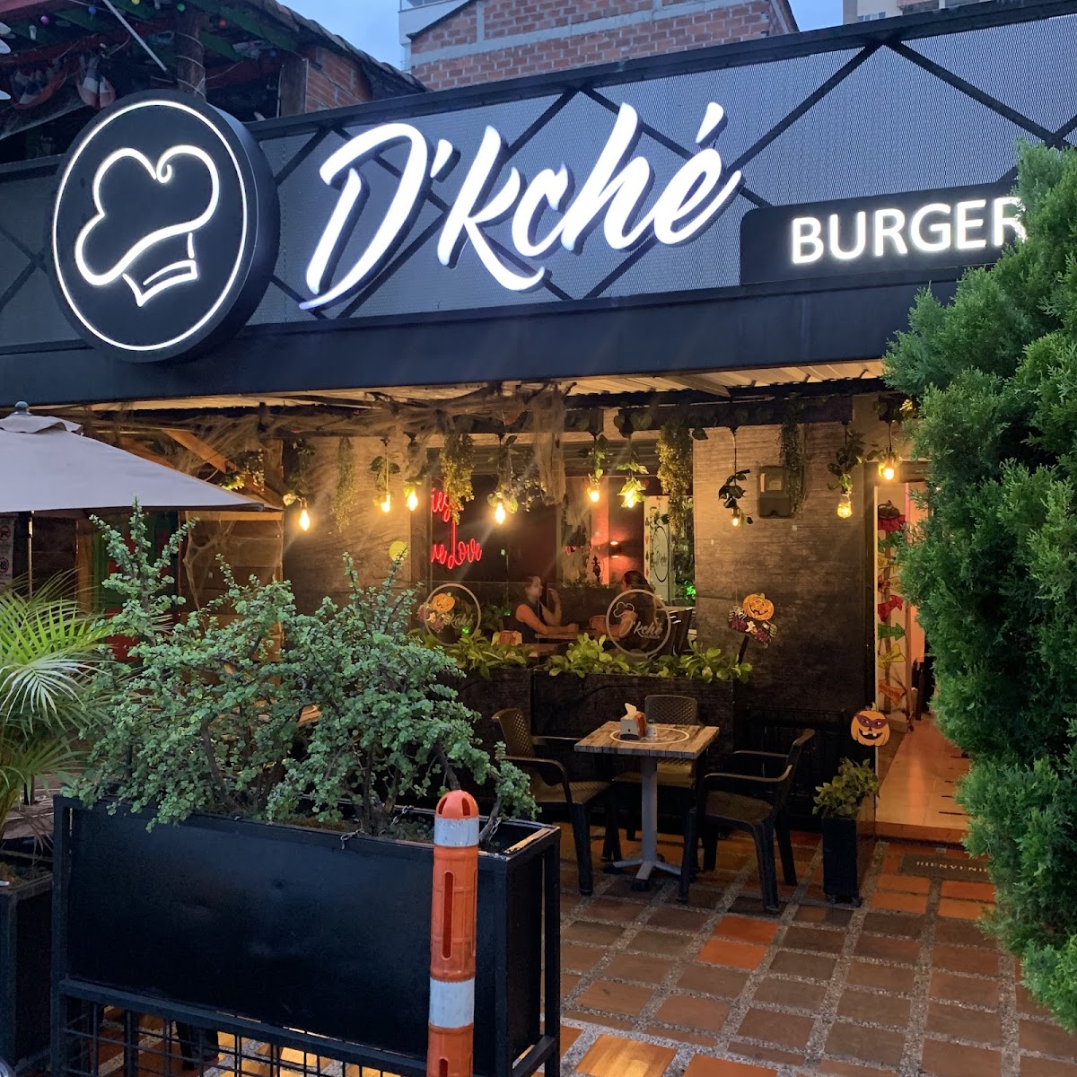 D'Kché Burger Obrero