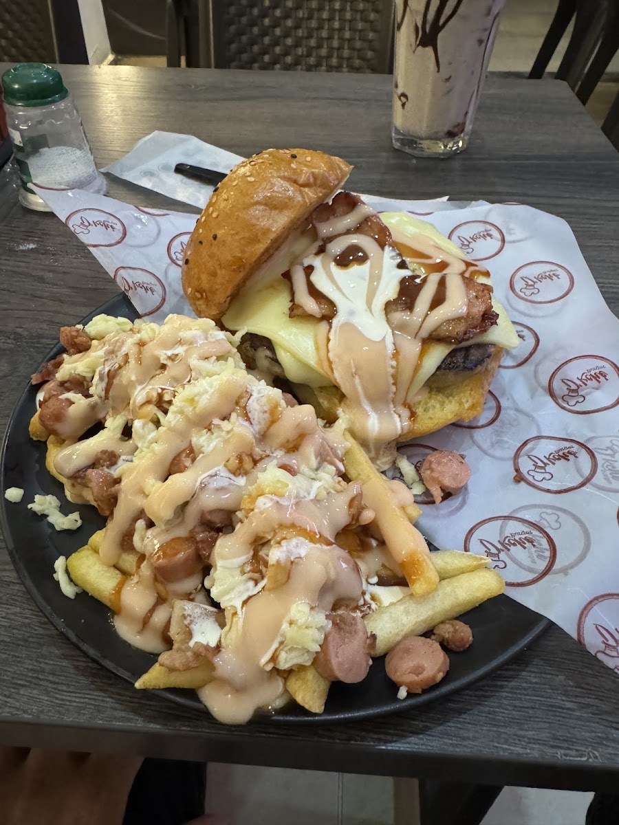 D'Kché Burger Obrero Photo 6