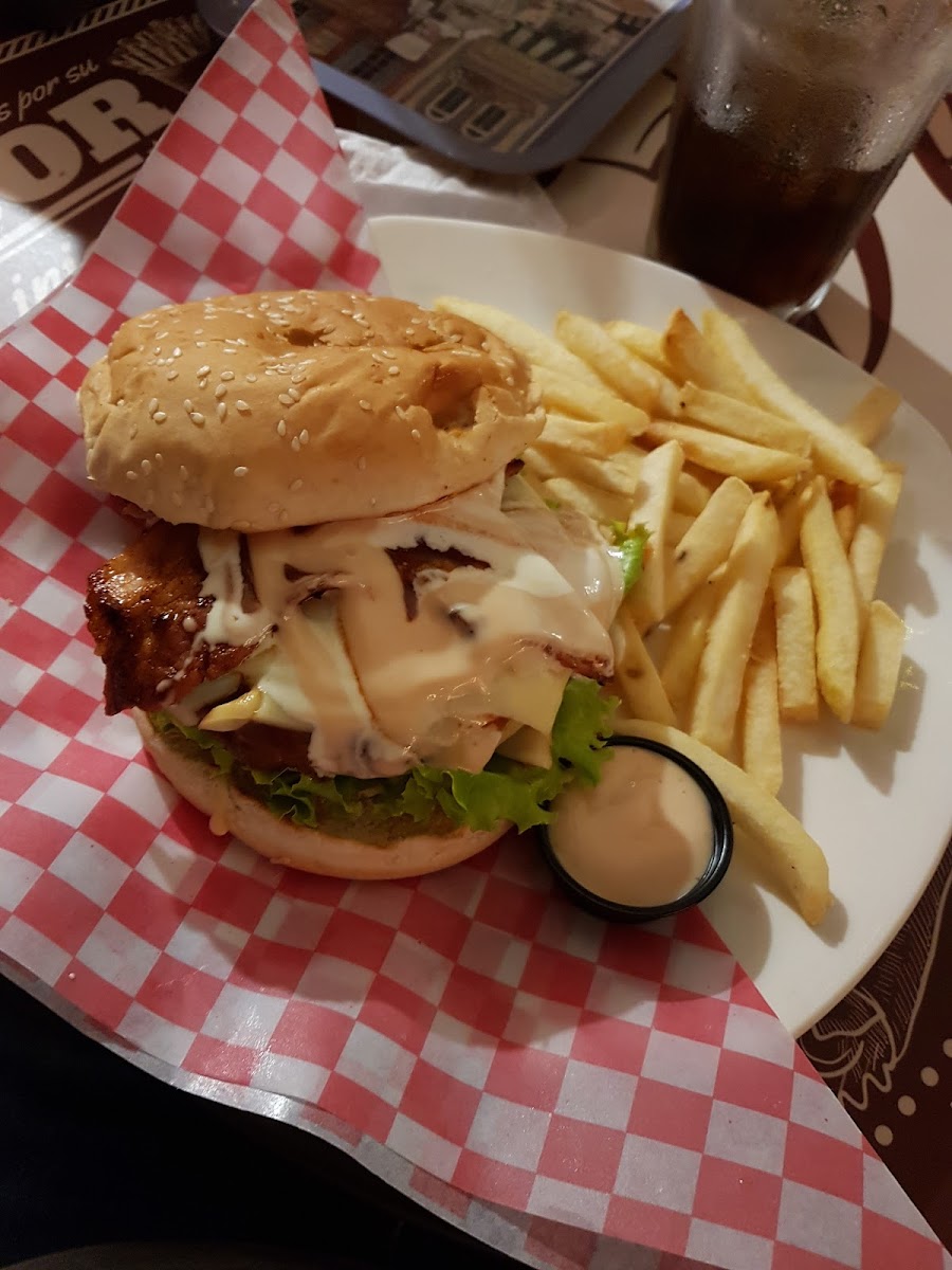 D'Kché Burger Obrero Photo 7