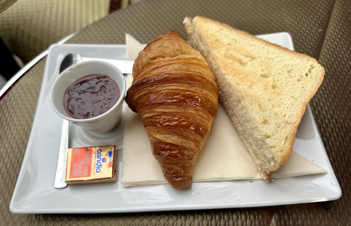 Café George V Photo 9