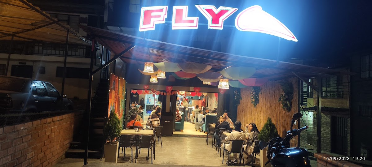Pizza's Fly