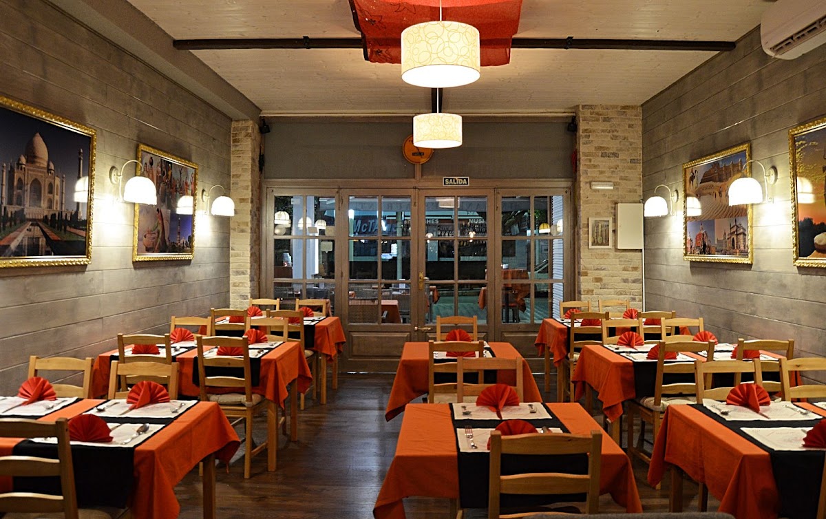 Bombay Restaurant