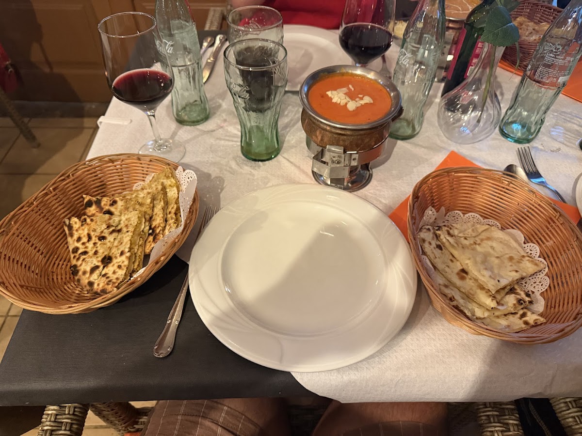 Bombay Restaurant Photo 4