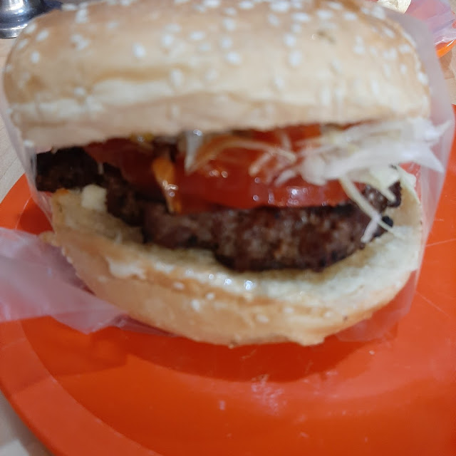 Hamburguesa Al Carbón Con Queso