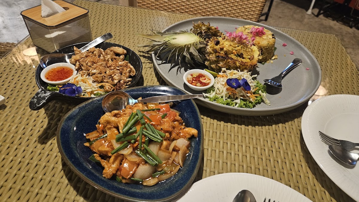 BAN WAYLA RESTAURANT (Maikhao Restaurant) Photo 10