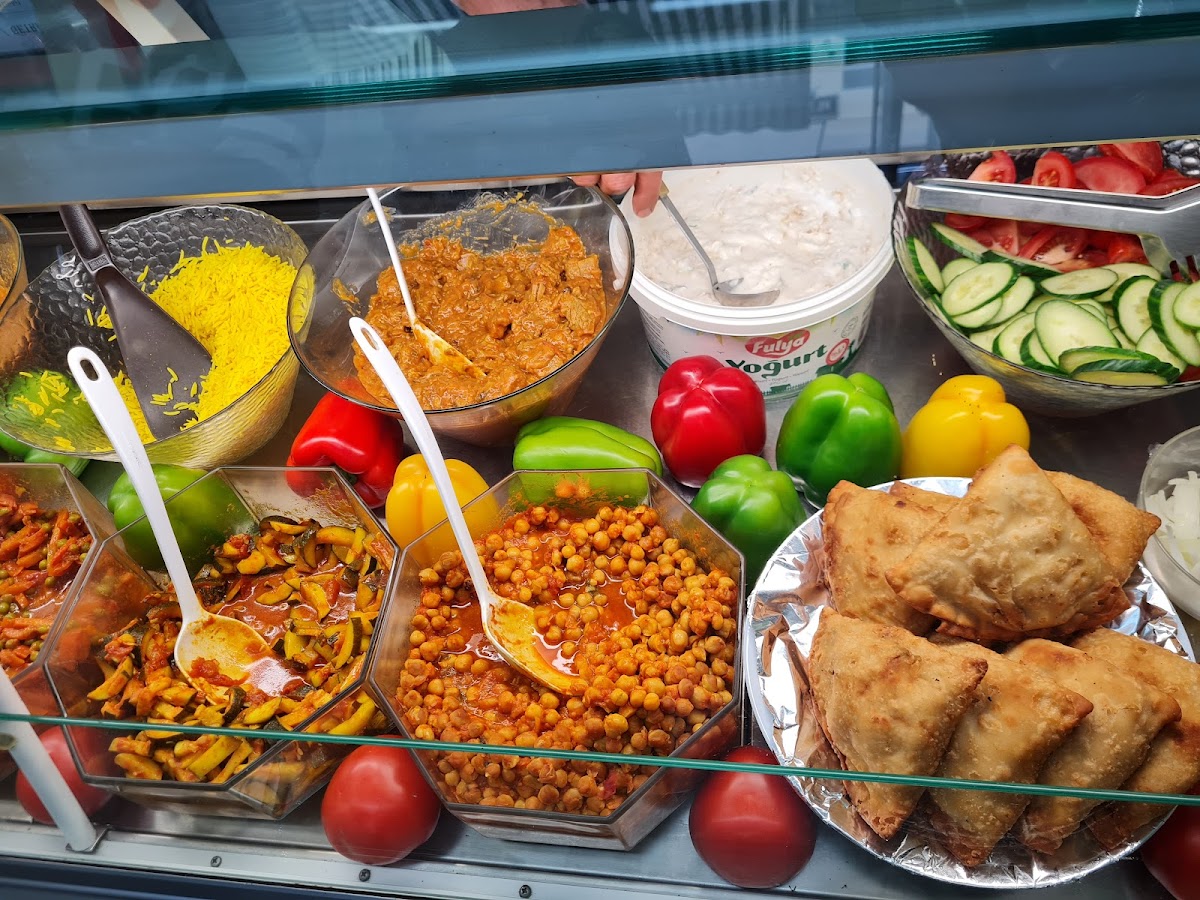 Pakistani restaurant Photo 3