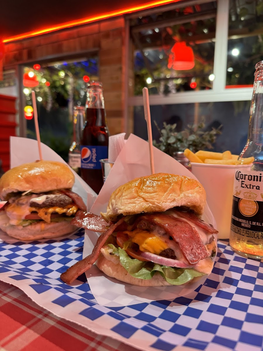Woody’S Burgers Photo 5