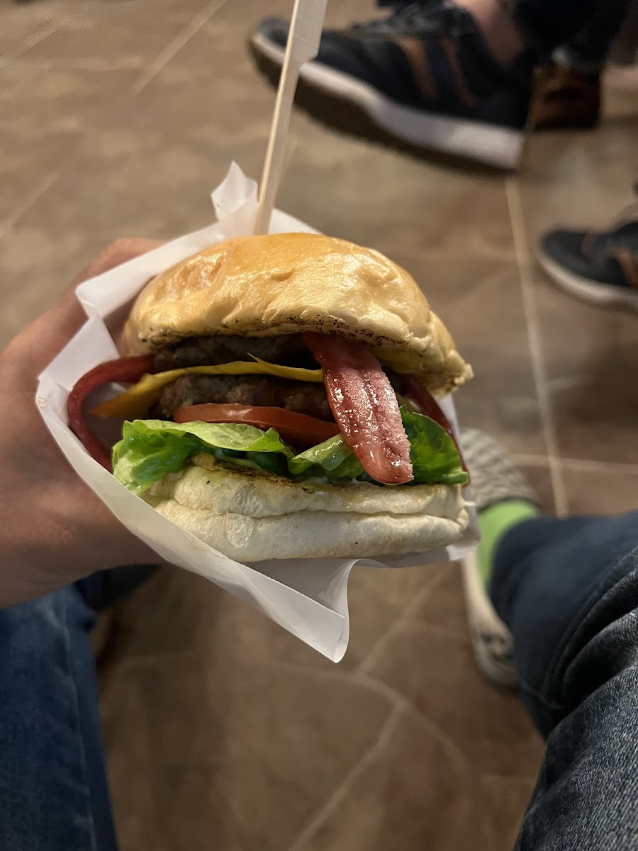 Woody’S Burgers Photo 9