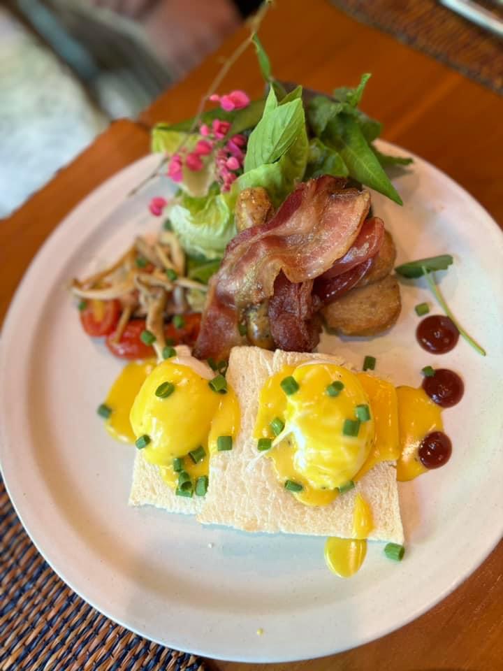The Egg Bar & Restaurant Photo 10