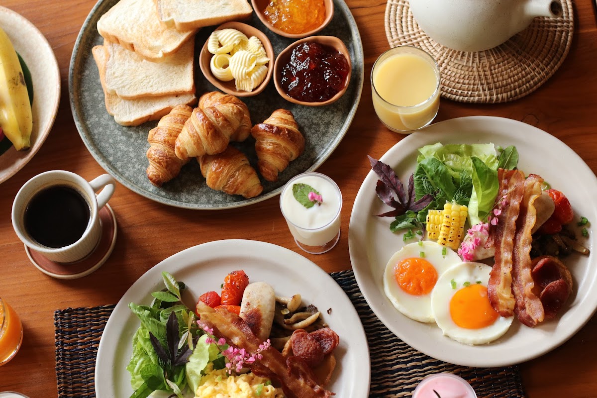The Egg Bar & Restaurant Photo 4