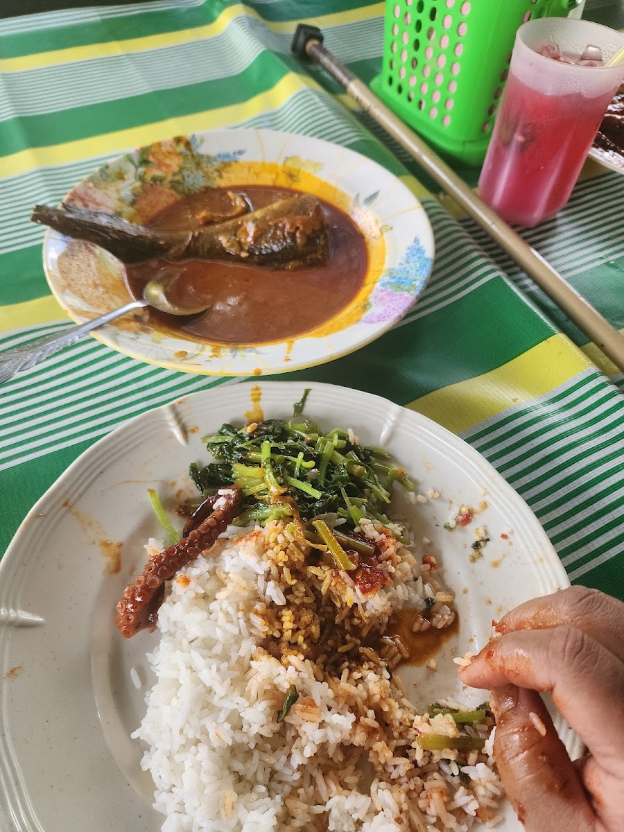 Kari Ikan Sembilang Legend ( Trong, Perak ) Photo 9