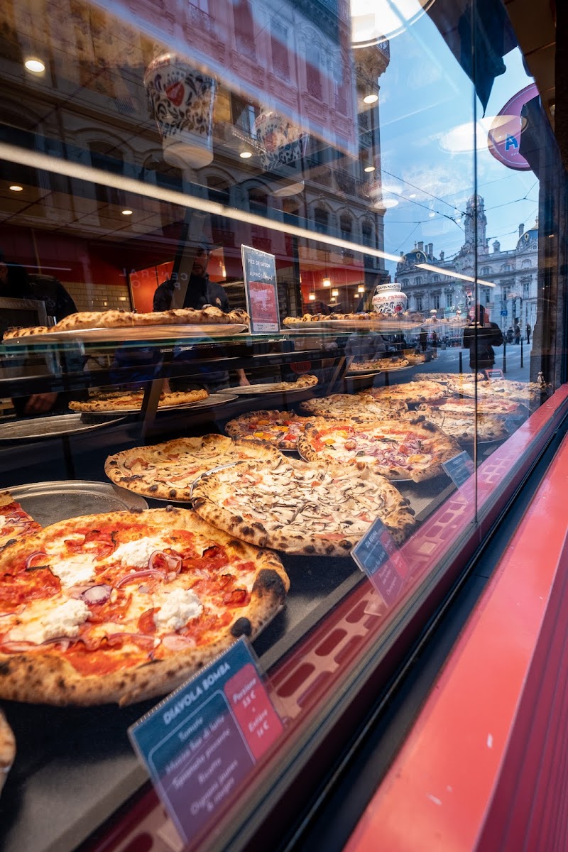 Più Bella Pizza & Gelato Photo 4