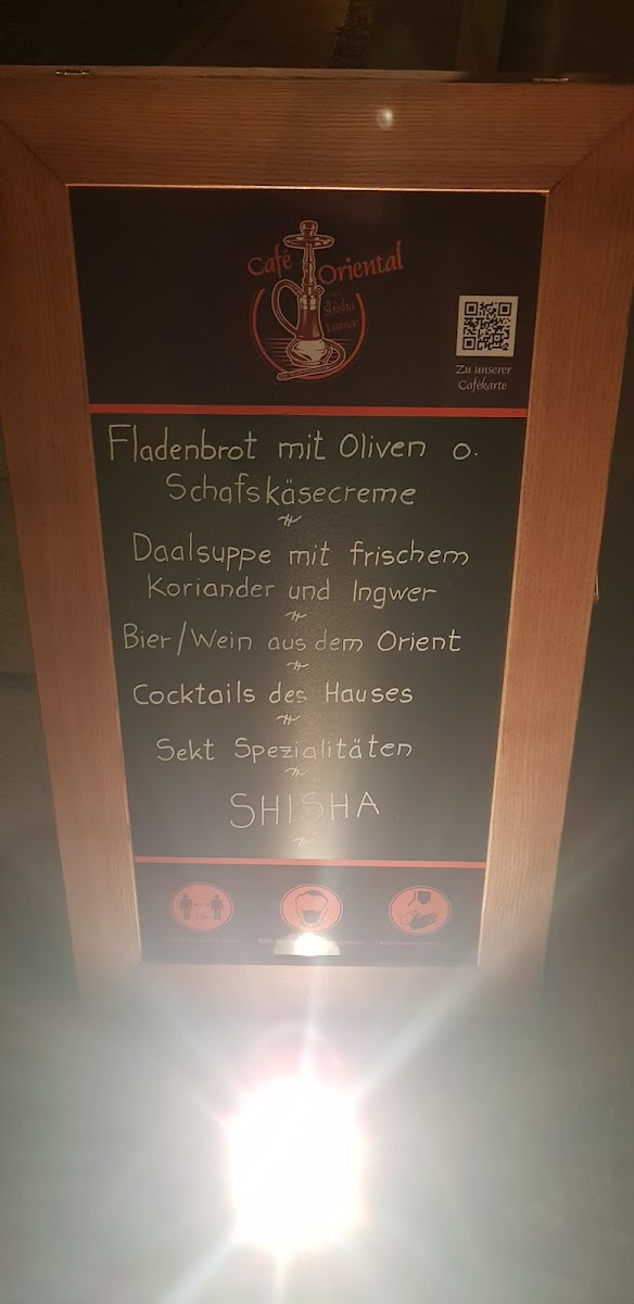 Café Oriental - Uma Zimmermann Photo Menu 1