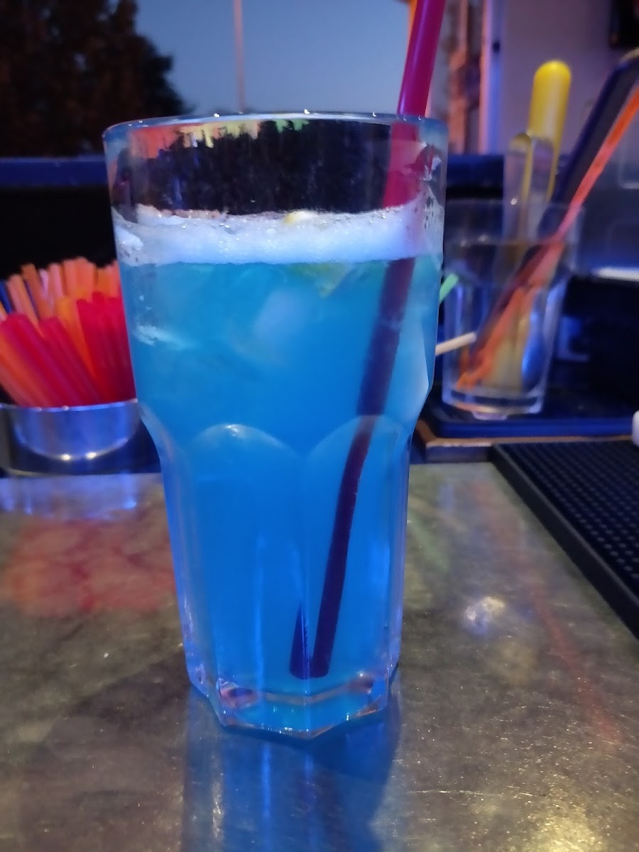 Daniel's Video Bar Photo 8