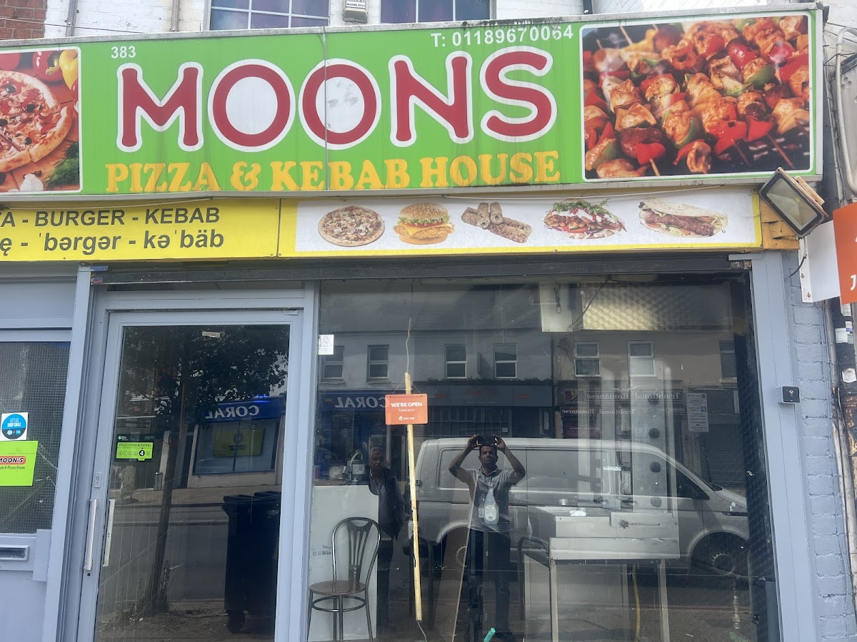 Moon's Grill