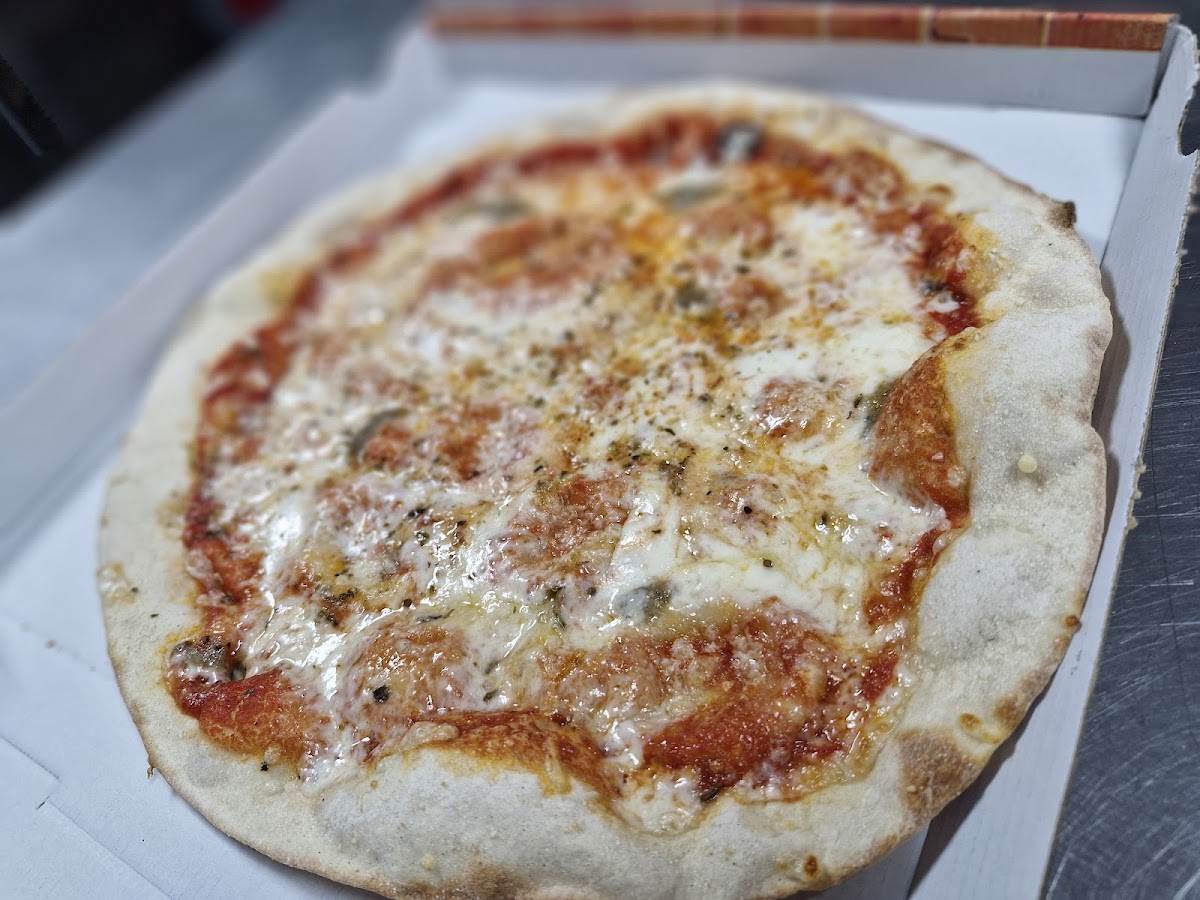 Pizzeria Camilo's taglio Photo 5