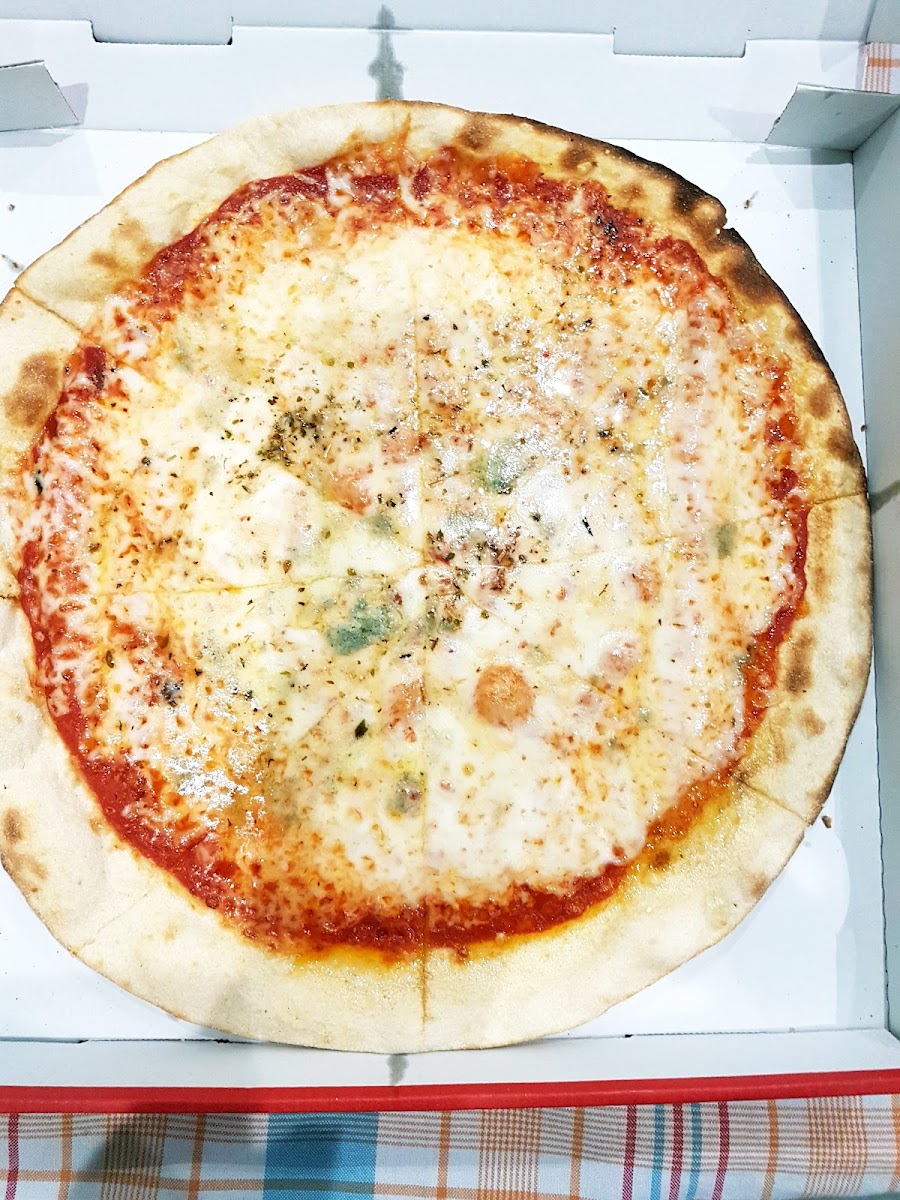 Pizzeria Camilo's taglio Photo 8
