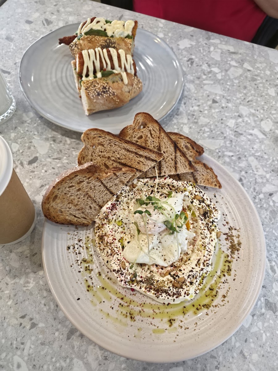 Le Bon Coffee House & Bar Photo 5
