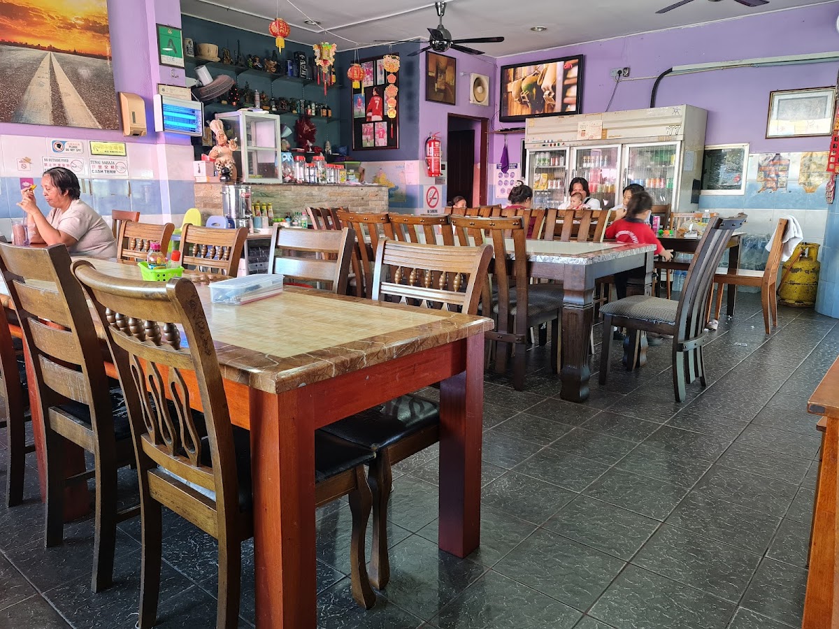77 Restuarant and Cafe, Telupid