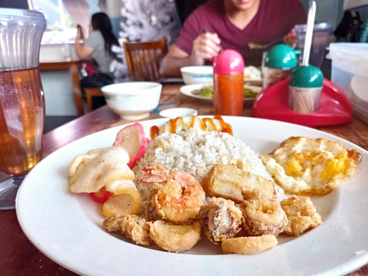 77 Restuarant and Cafe, Telupid Photo 7
