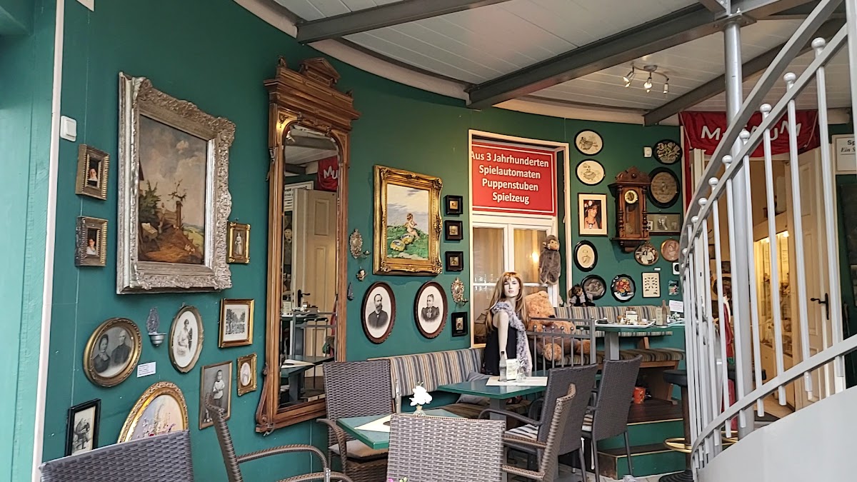 Museumscafé Am Schwanensee (Puppenmuseum)