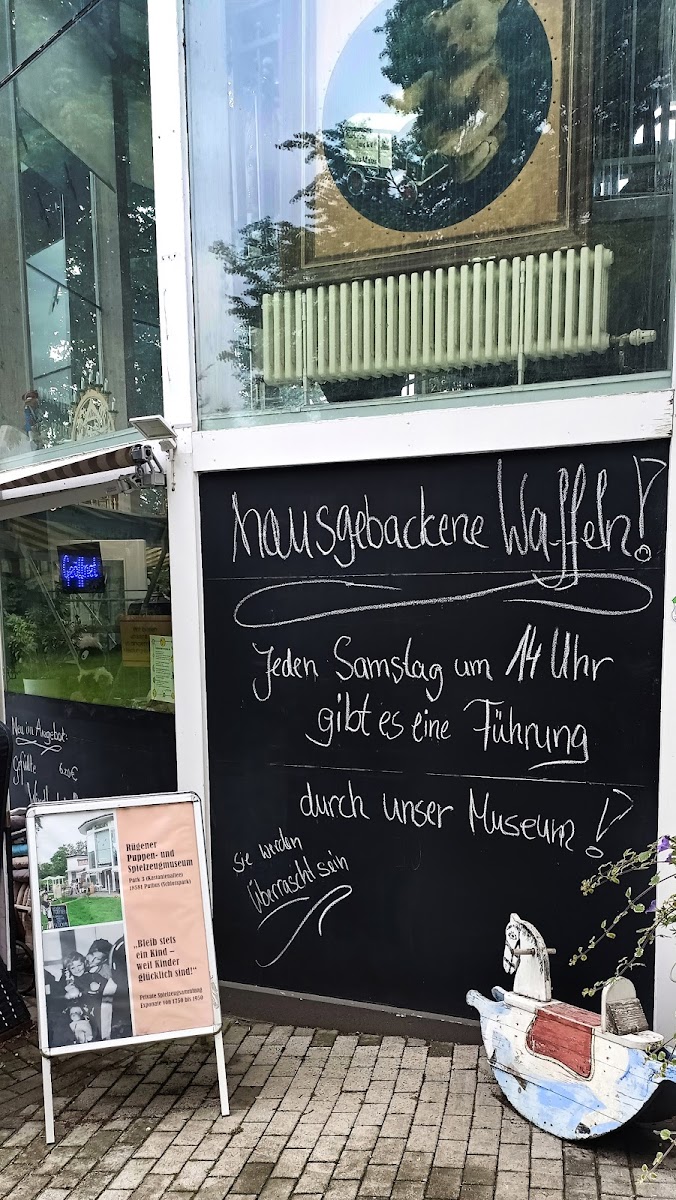 Museumscafé Am Schwanensee (Puppenmuseum) Photo Menu 1