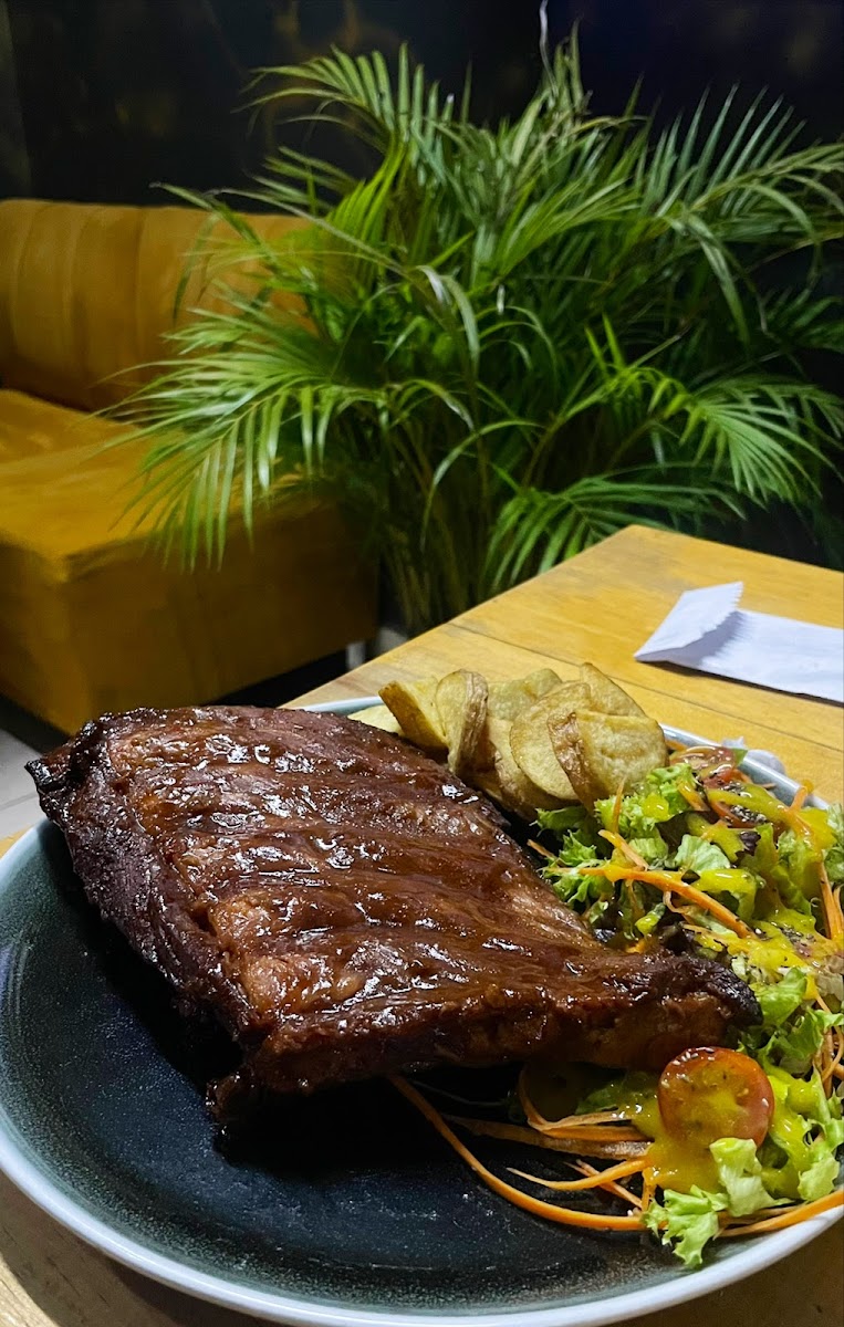 La Casa Humo & Grill Photo 6