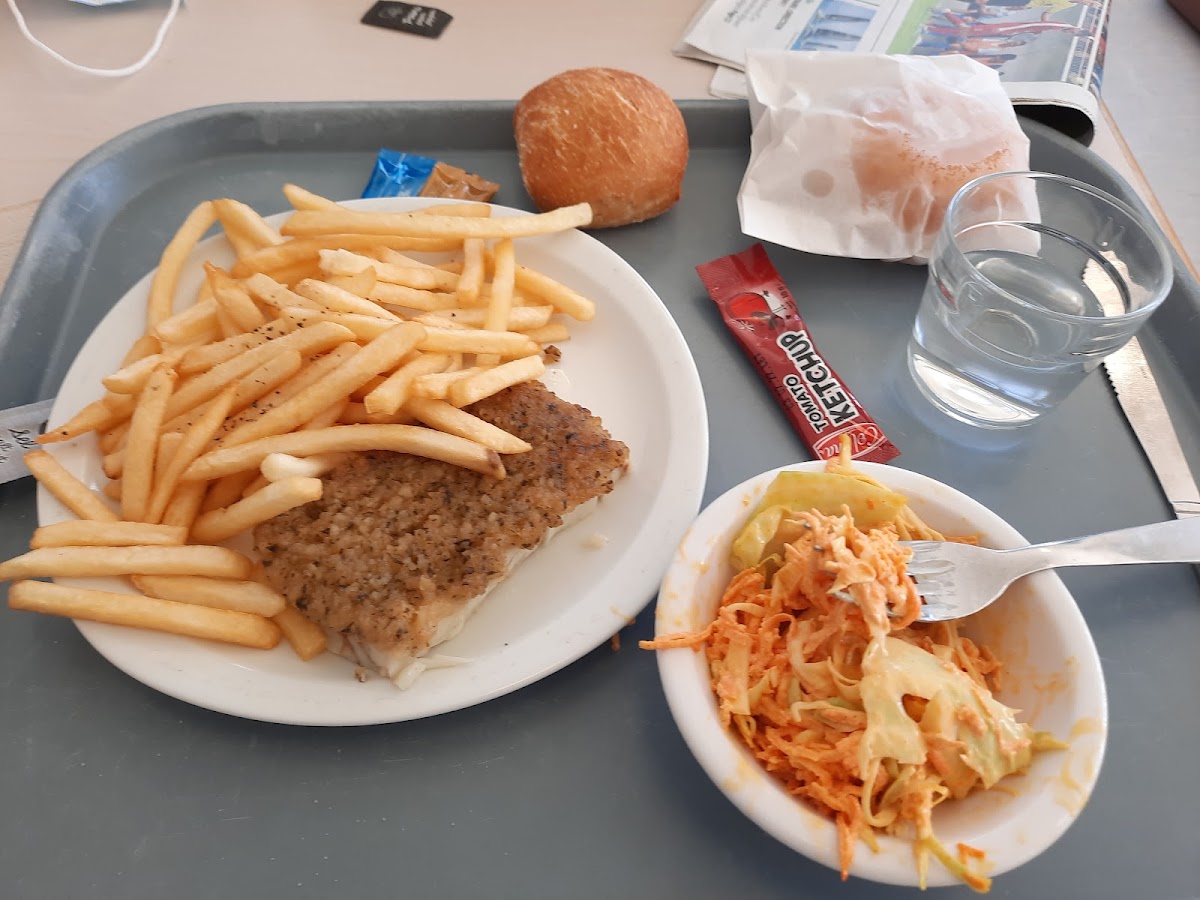 University Dining Kergoat Photo 7