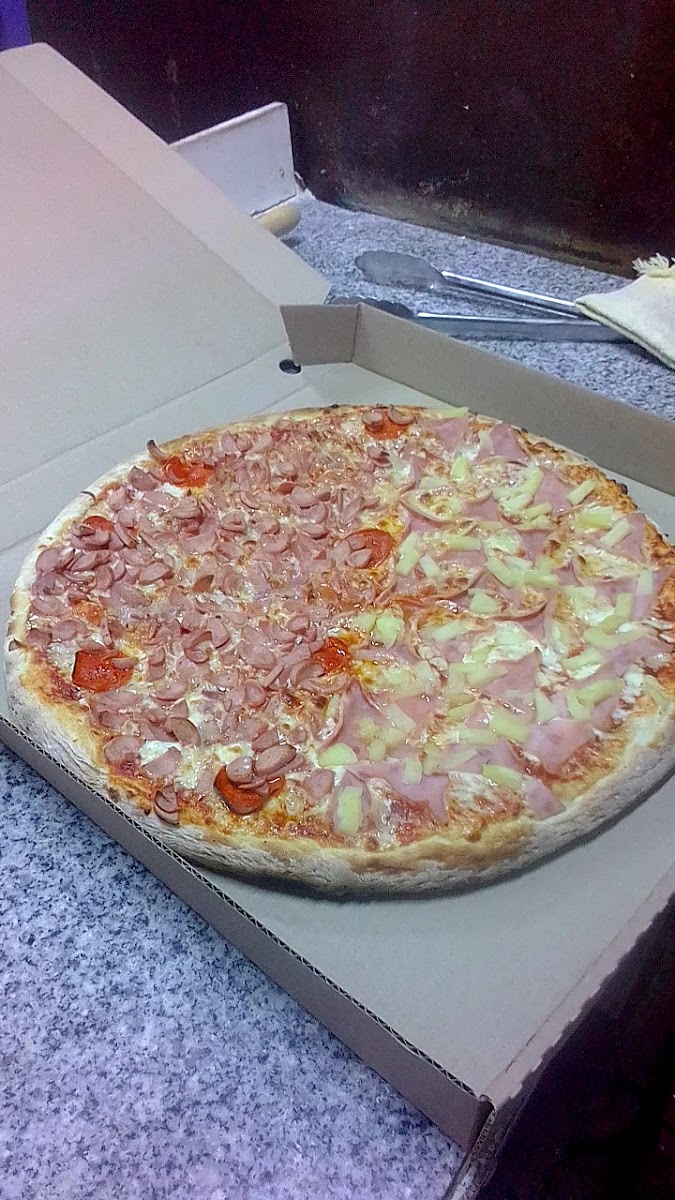 Sergio's Pizza Photo 2