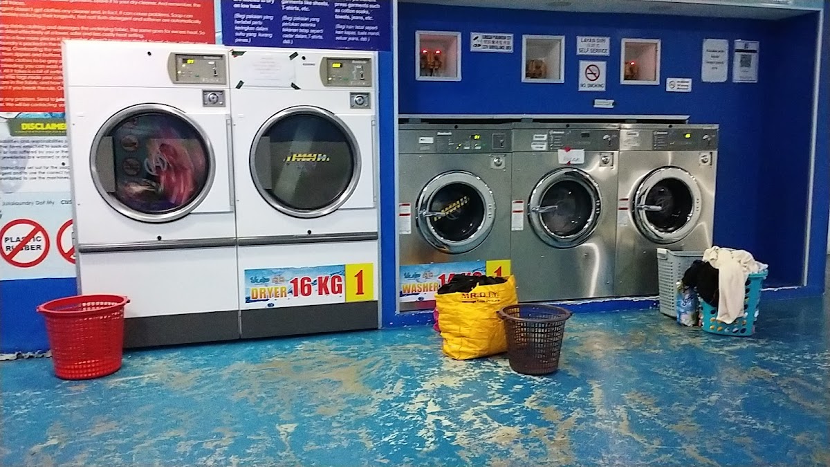 Juta Laundry Cafe Photo 2