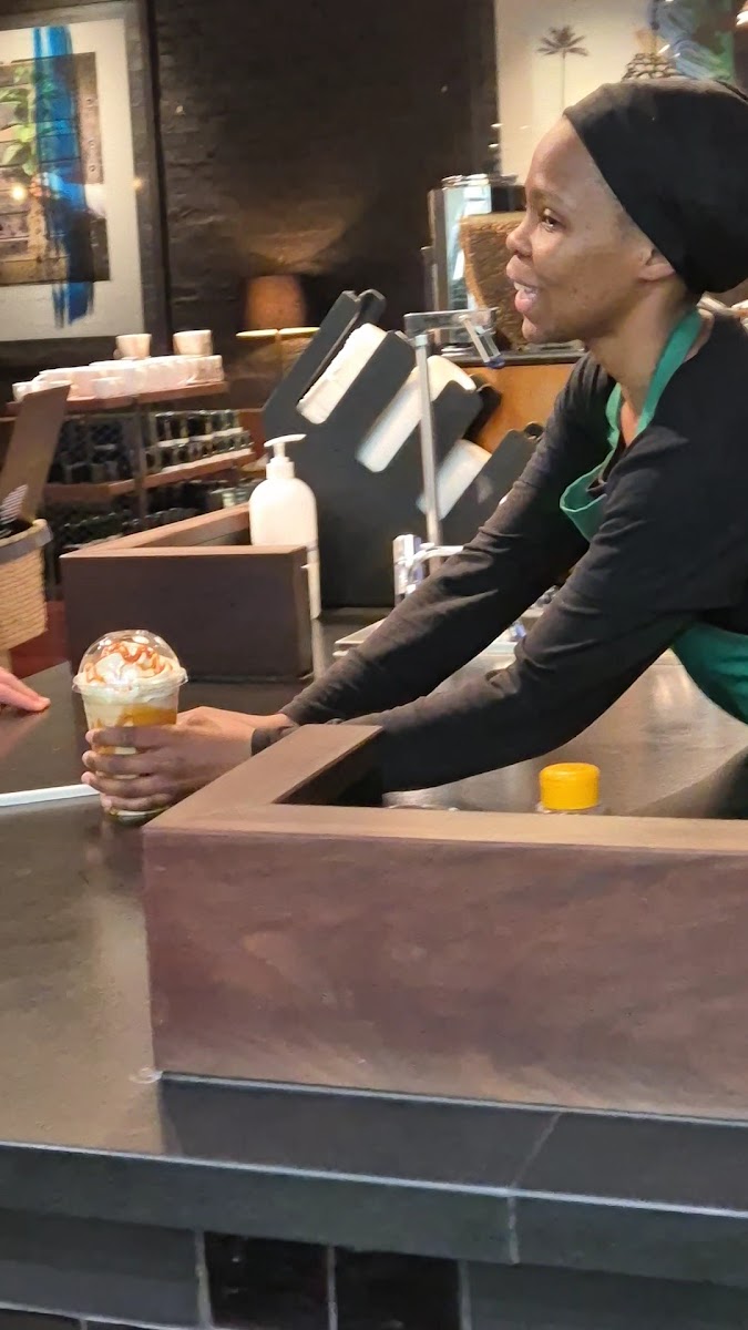 Starbucks Menlyn Park Photo 2