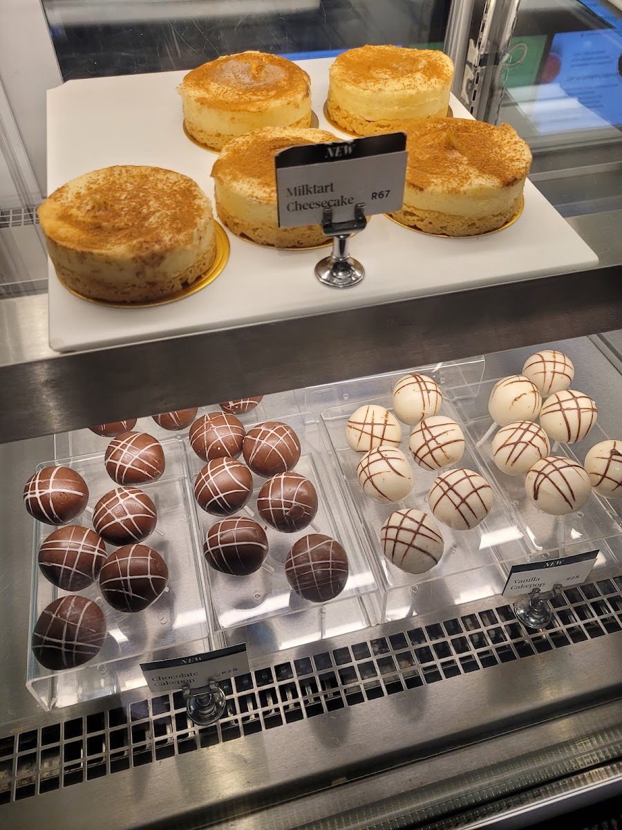 Starbucks Menlyn Park Photo 9