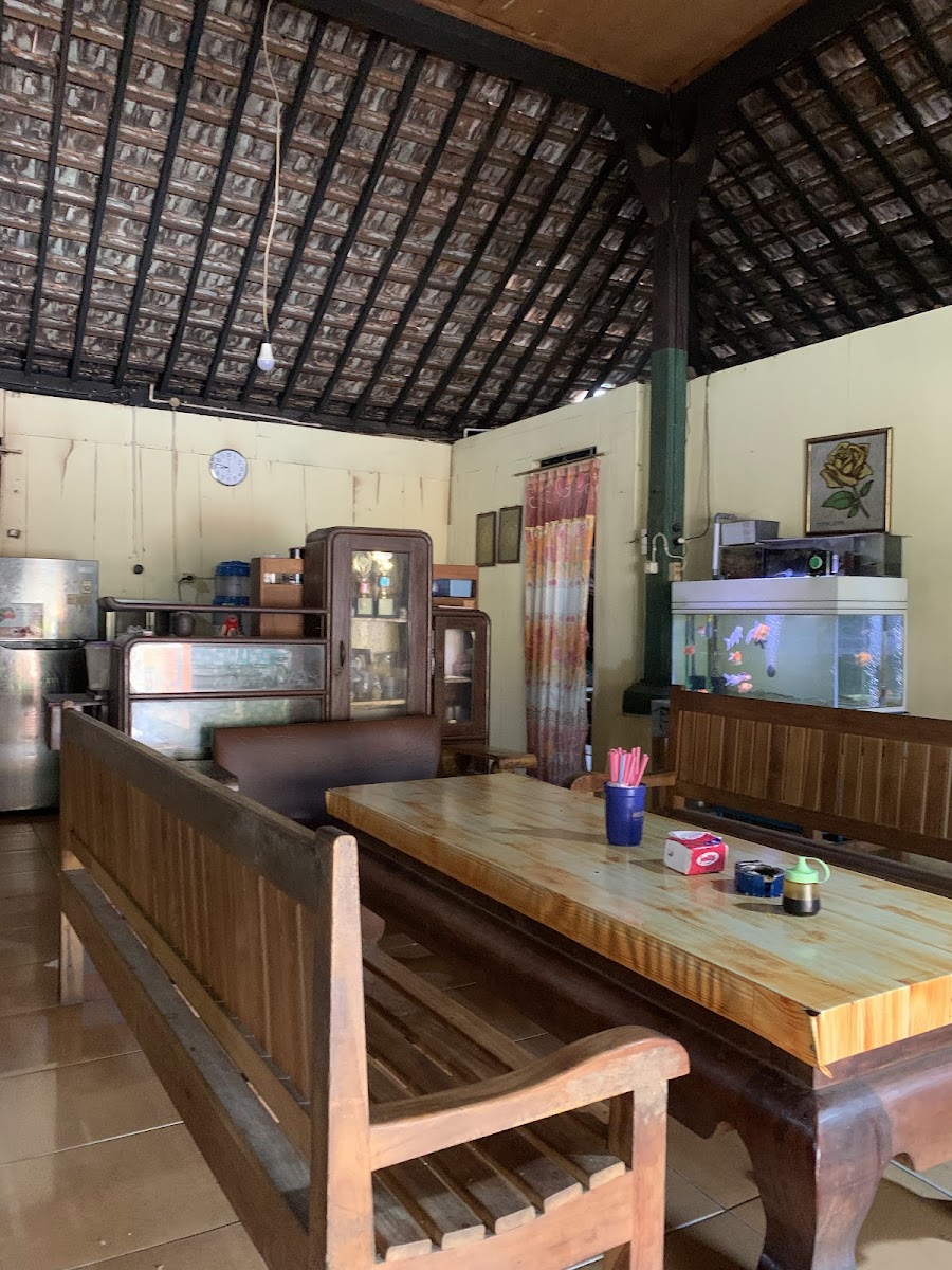 Warung Makan Mbah Mukini
