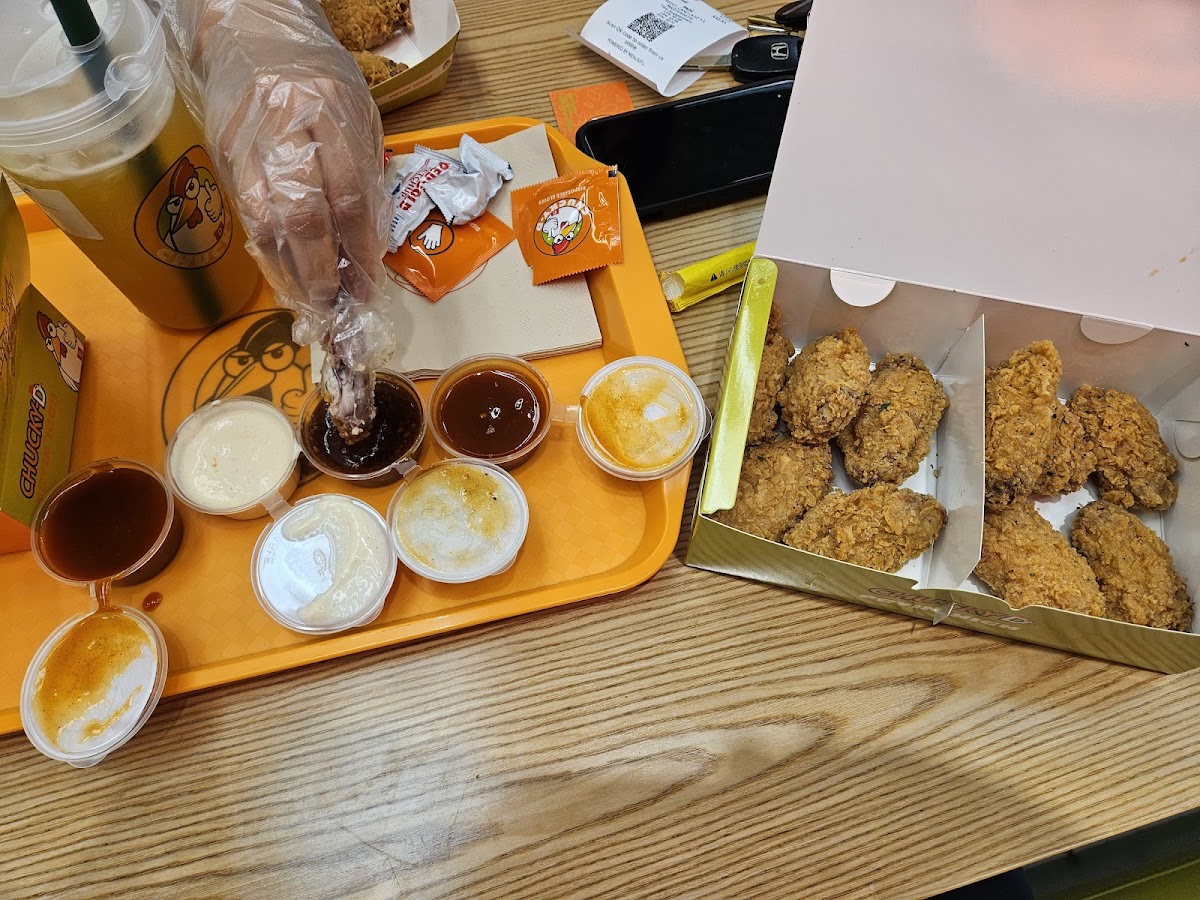 Chucky D Chicken Photo 10