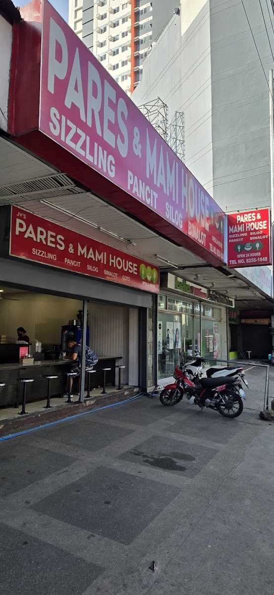JV Pares & Mami House