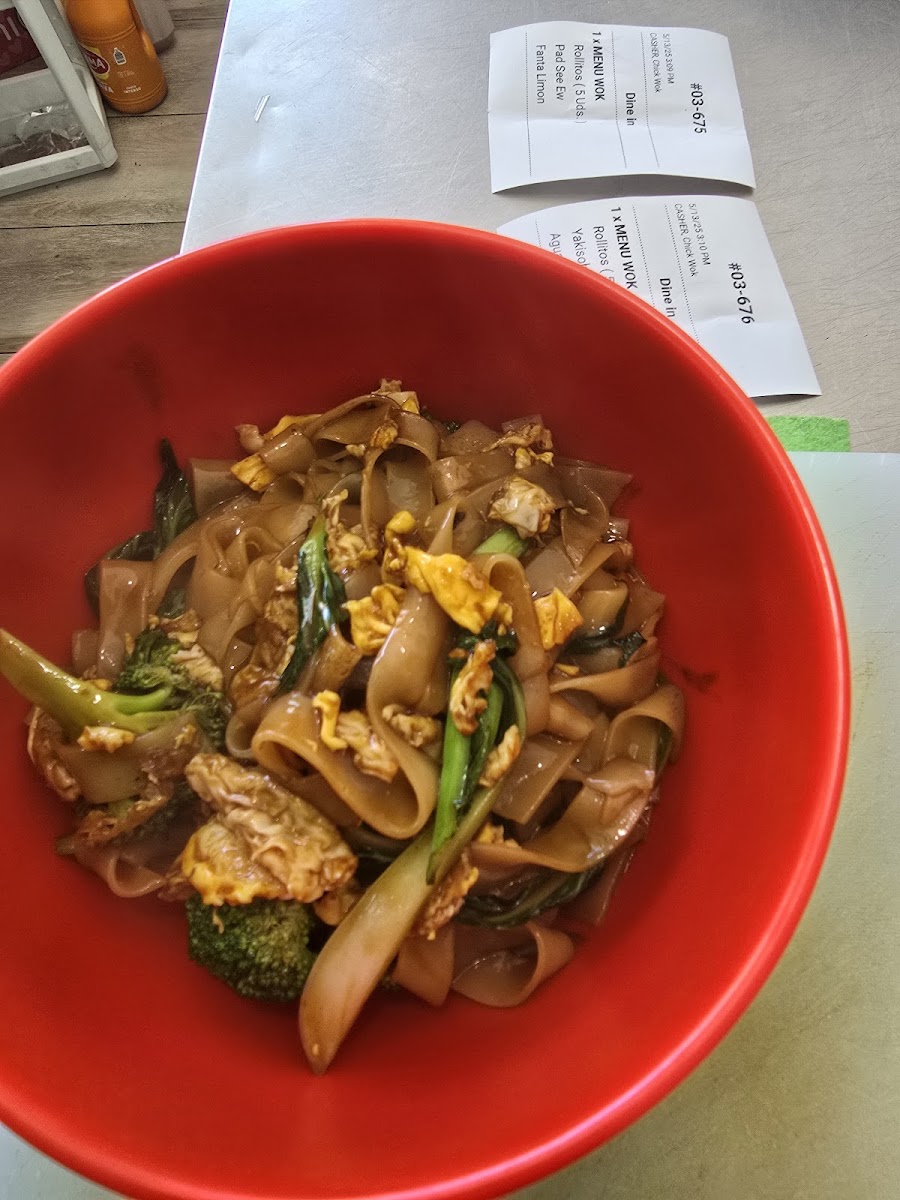 Chick Wok Asian Street Food Photo 8