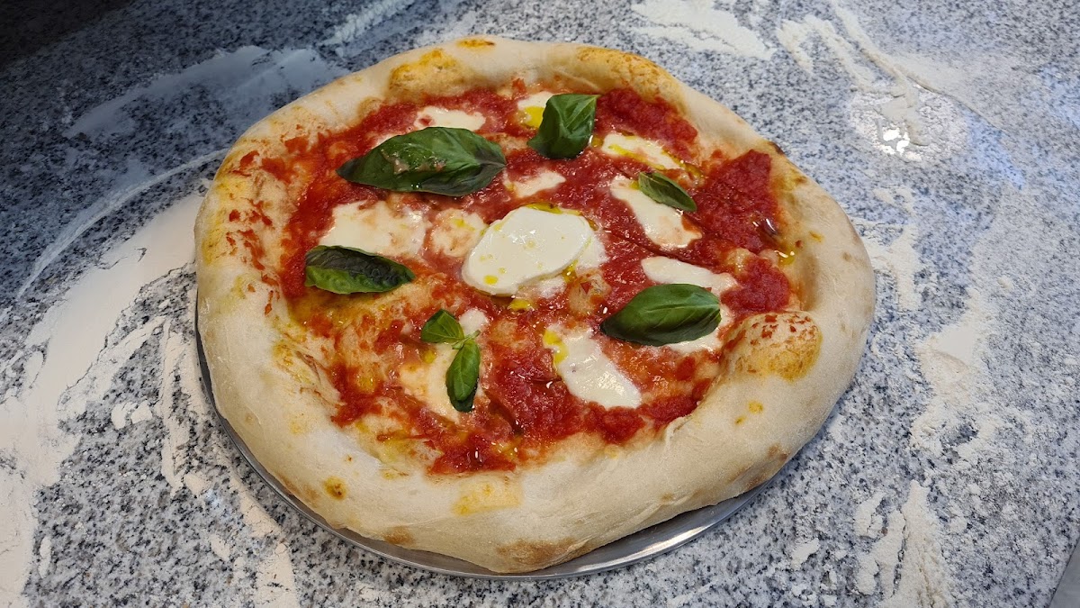 Pizza La Belle Vie Photo 10