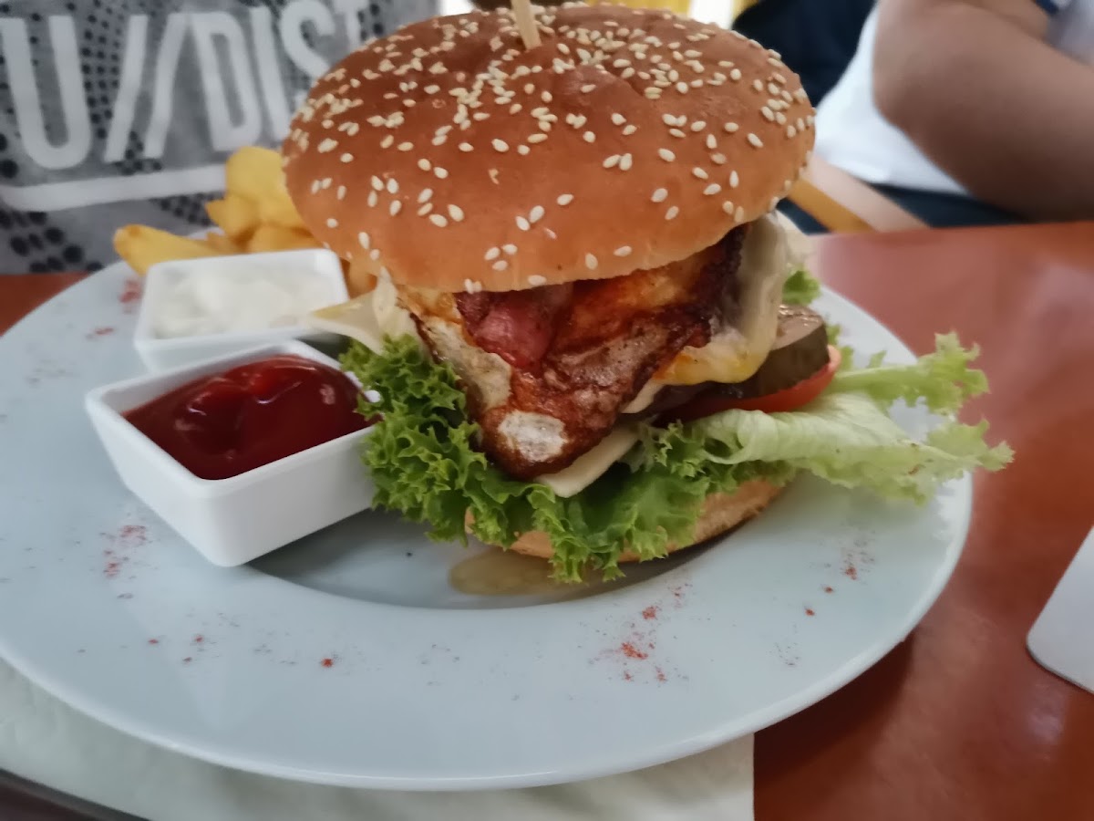 Mo's Daniel's Bar & Restaurant - Halle (Saale) Photo 10