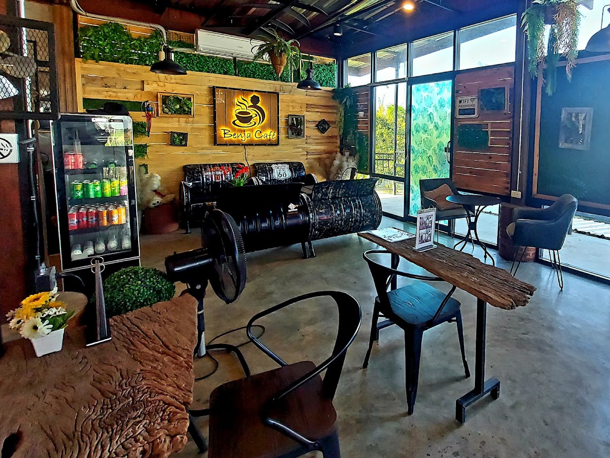 Benja Cafe Photo 4