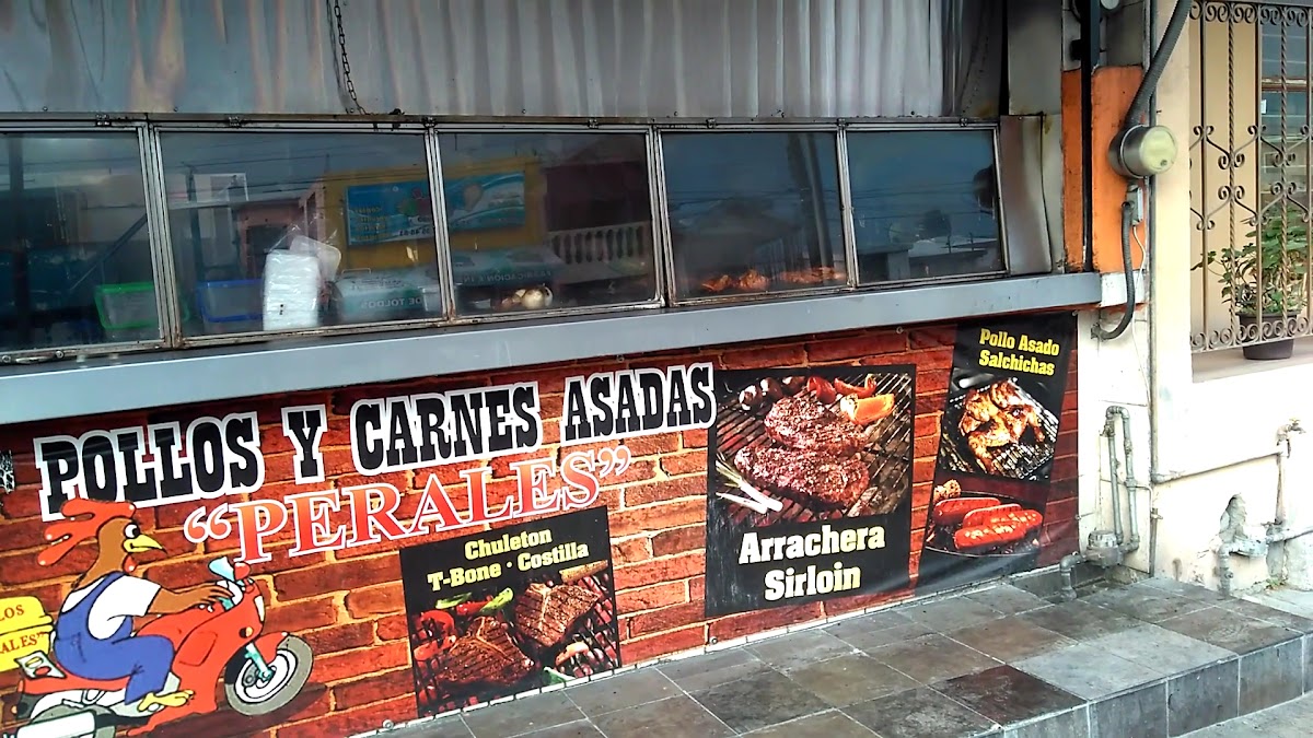 POLLOS Y CARNE ASADA 'PERALES' Photo 2