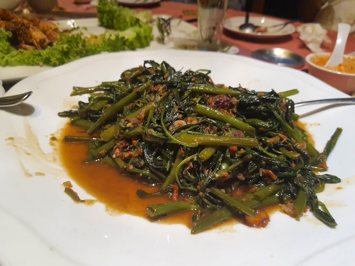 Golden Empire Palace Restaurant Photo 6