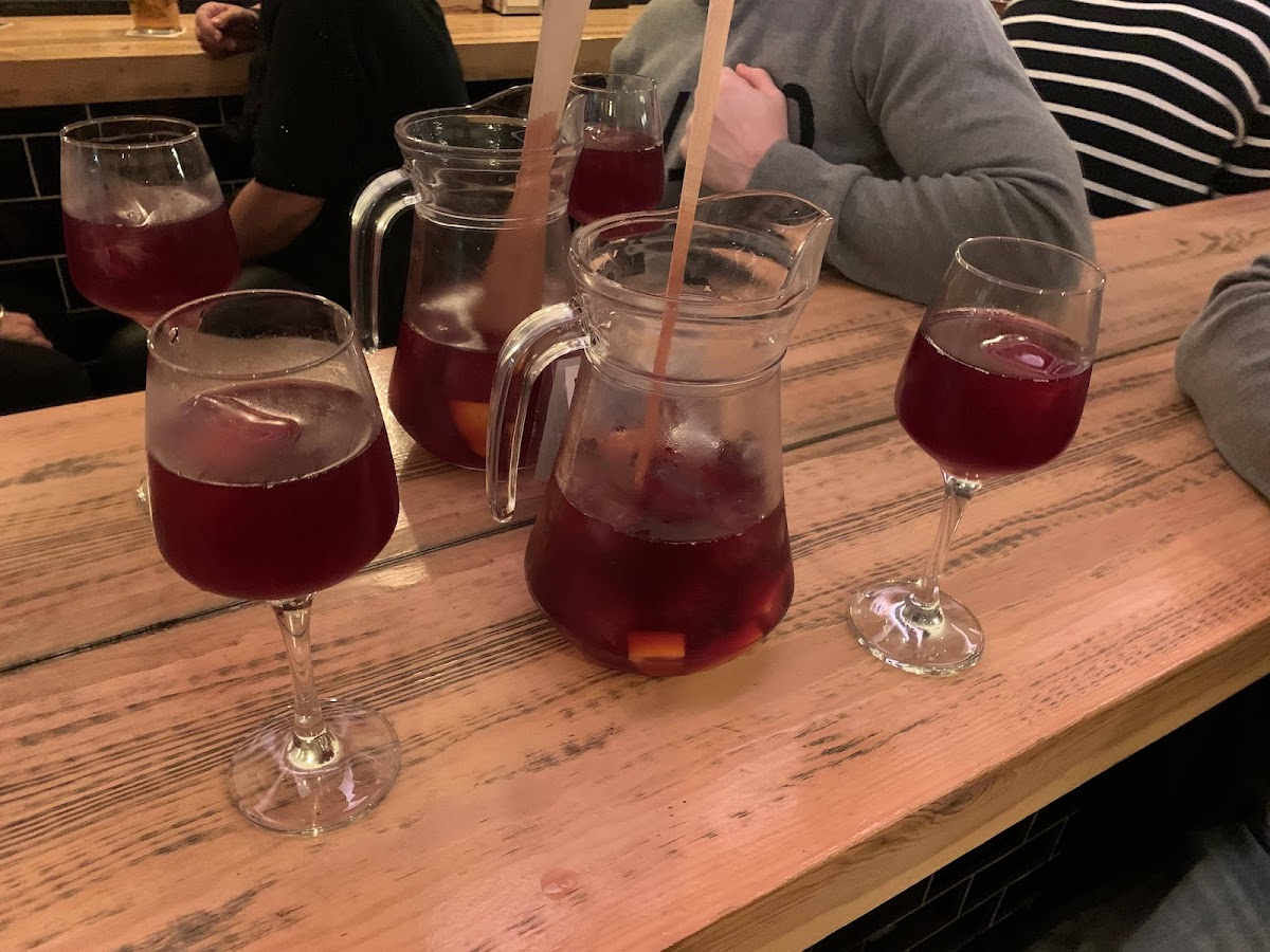 Entre Hores - Tapas, Vermut & Cocktails Photo 8